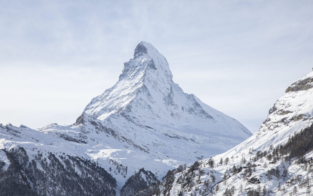 Montagne enneigée